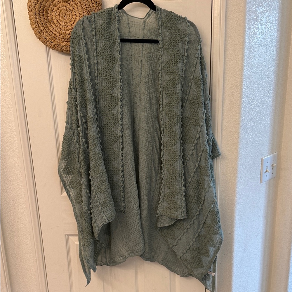 RESTOCKED Embroidered Soft
Bohemian oversized flowy duster cardigan - Picture 5 of 9